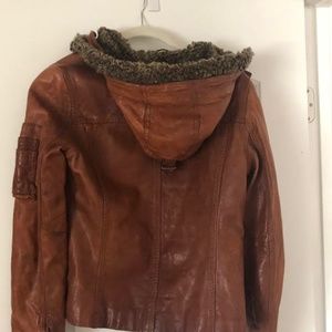 TRUE RELIGION LEATHER FLIGHT JACKET.  HEAVY WEIGHT SHEEP-LIKE LINING.